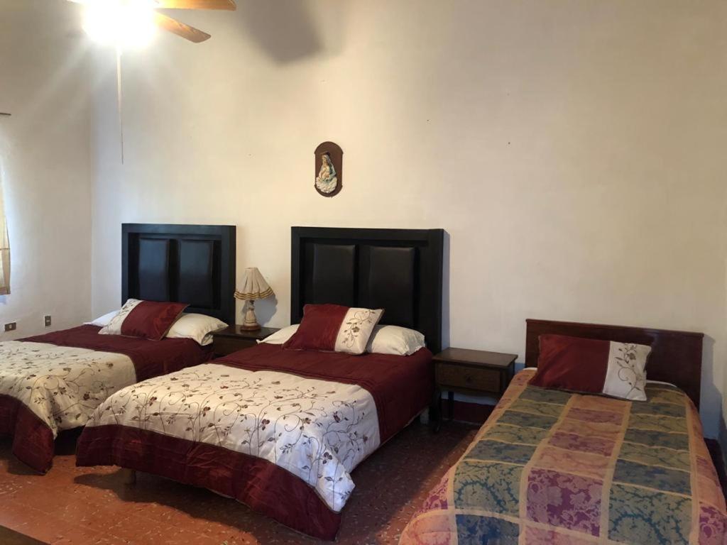 Hostal La Espanola Parras Parras de la Fuente Exterior foto